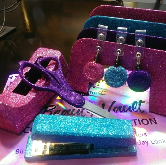 Accessories - Office decor set